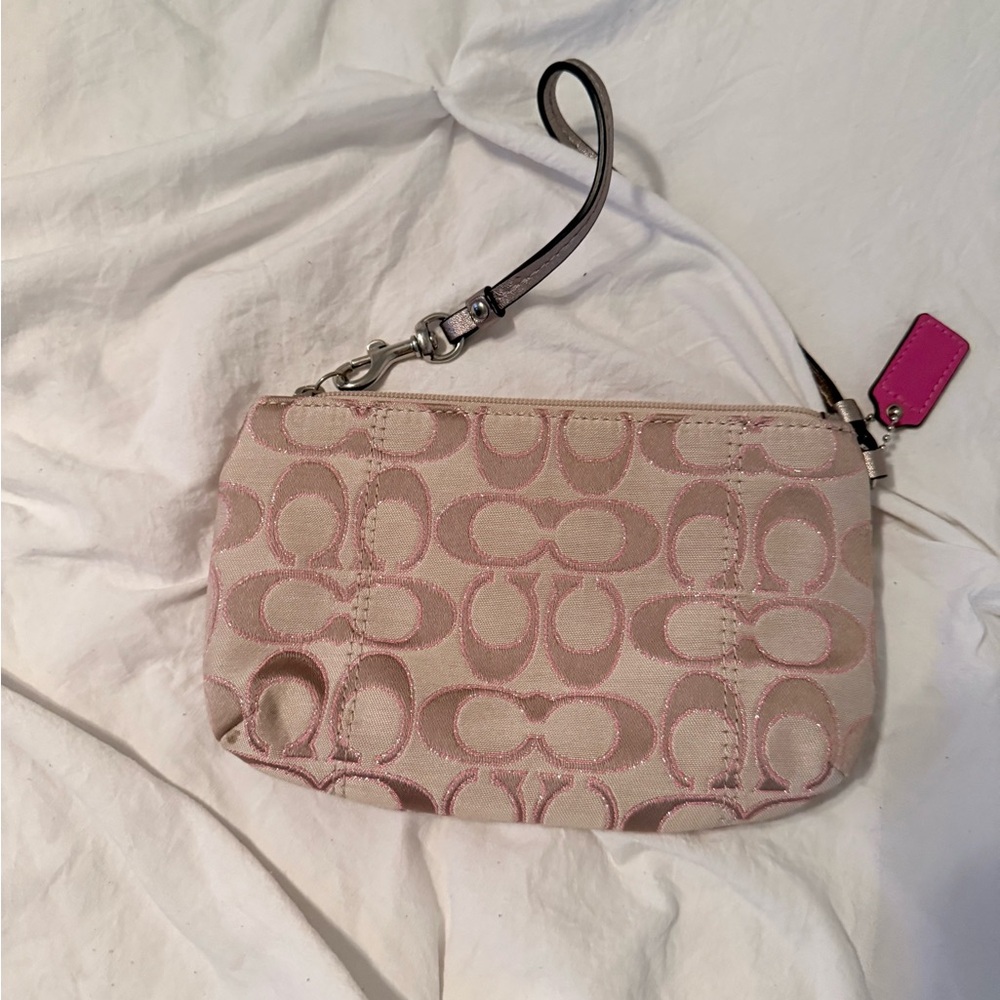 Coach Pink Signature Wristlet💗 - Picture 2 of 2